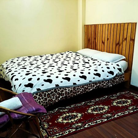 Nirvana Kuti Kathmandu Room photo